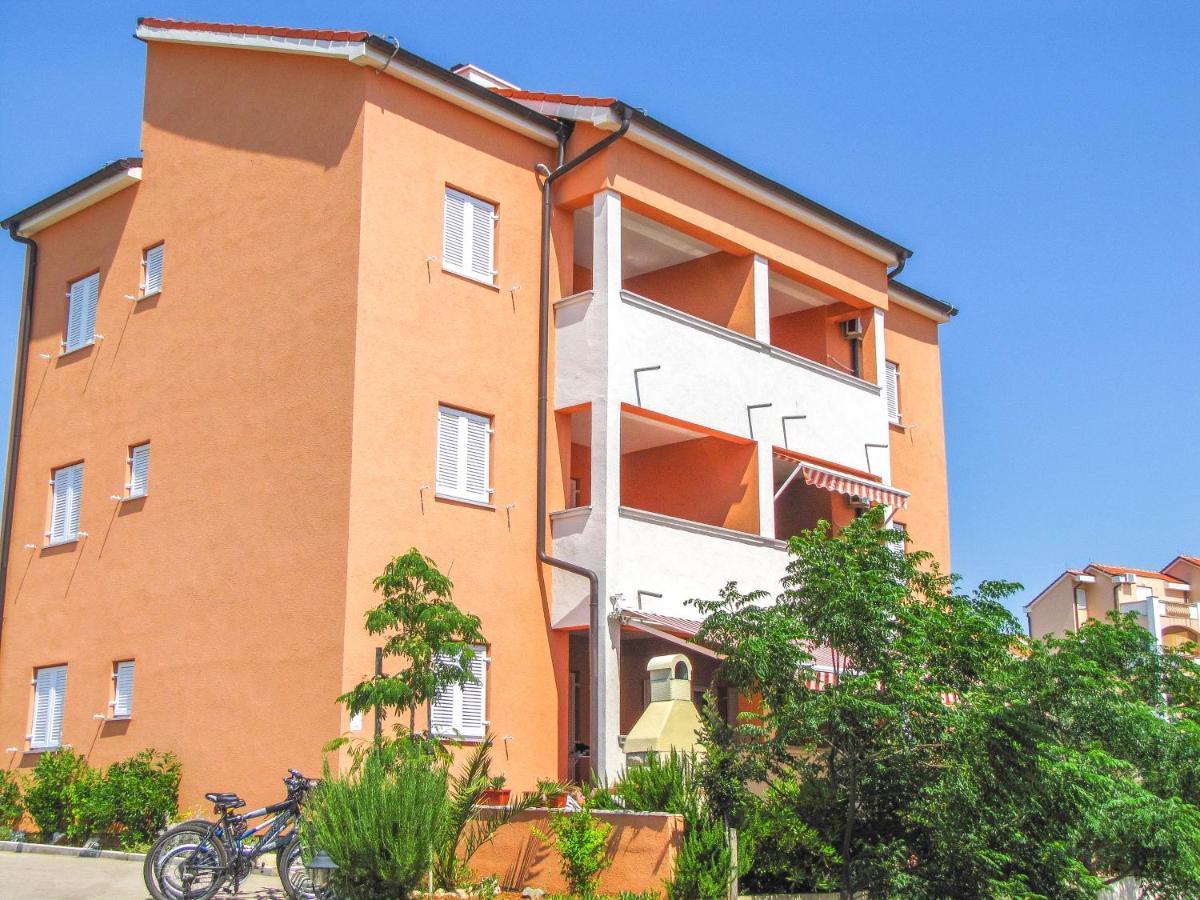 Apartment Damir Novalja Luaran gambar